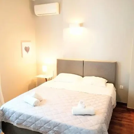 Lovely In Plaka Apartment
