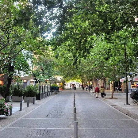 Lovely In Plaka